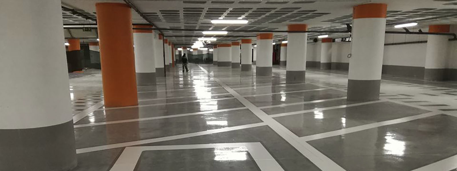 Pintura e Marcações de Estacionamentos