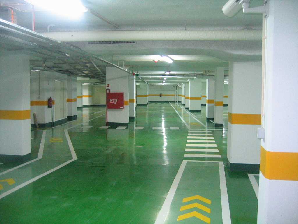 Garagens e Condominios